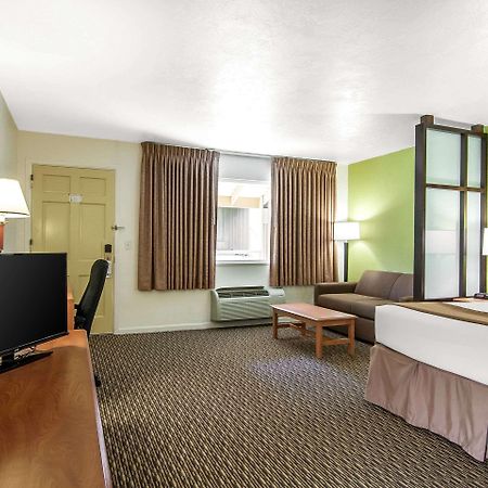 Quality Inn & Suites At Coos Bay North Bend Exterior photo