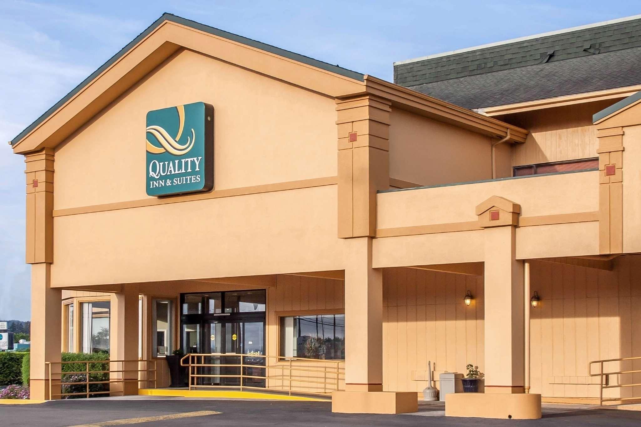Quality Inn & Suites At Coos Bay North Bend Exterior photo